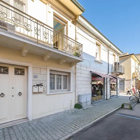 Villino Clara Βιαρέτζιο